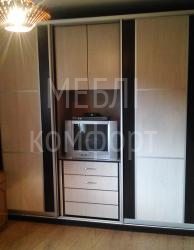 Шкафы купе с телевизором

_фото_1